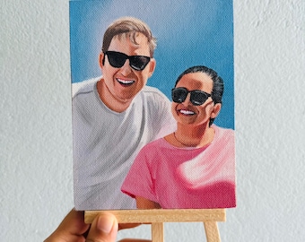 Handgemalte Mini Leinwandporträts von 2 Personen, maßgeschneiderte / personalisierte handgefertigte Porträts - beste Geschenkideen, Mini Leinwand mit Staffelei