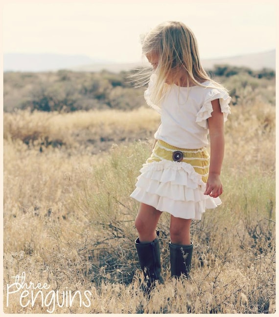 Layered top knit skirt