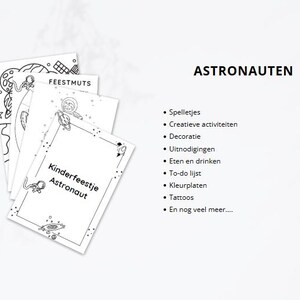 Op de afbeelding: Zwart-witte printbare kleurplaten voor een kinderfeestje met astronautenthema. De pagina's bevatten een astronaut, een raket en een planeet. De tekst op de pagina luidt "Kinderfeestje Astronaut" en "Feestmuts".