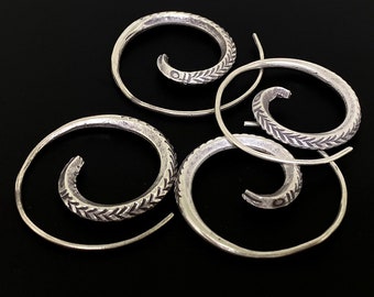 6KH-042 Thai karen hill tribes handmade silver pair earring
