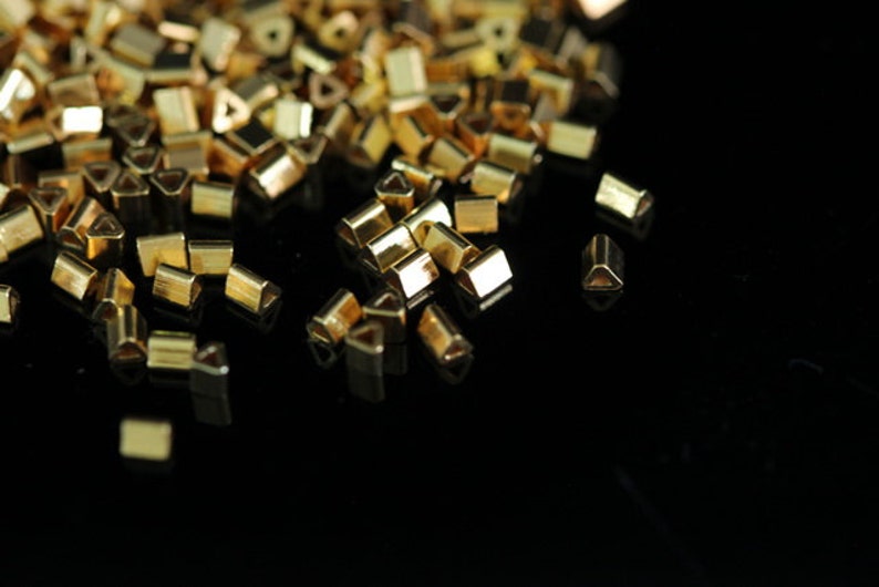 KG-597 thai karen hill tribes silver 40 gold vermeil mini triangle bead