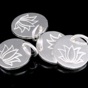 7KH-088 thai karen hill tribe handmade silver 6 printed lotus disc charm 10.0 mm image 2