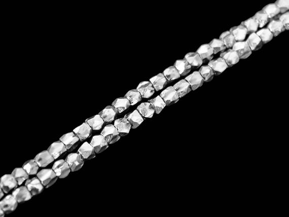 2 Perles Anciennes En Argent Massif 925 - Fait Main - Taille 1 Et 3/16 - Vintage