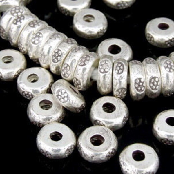 KK-019 thai karen hill tribe silver 15 daisy print spacer bead