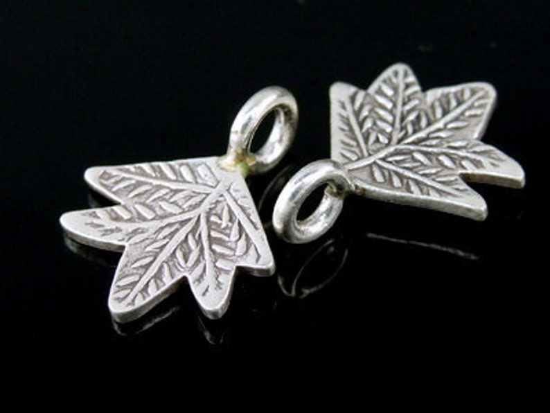 5KH-016 thai karen hill tribe silver 6 small leaf charm image 3