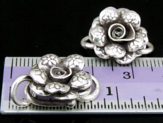 KA-052 タイ カレン族 シルバー ワイルドフラワー S.クラスプ - Etsy 日本