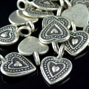 3KH-051 Thai karen hill tribe silver 4 print flat heart charm