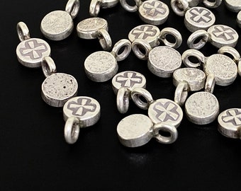 7KH-043 Thai karen hill tribe handmade silver 6 cross print round charm