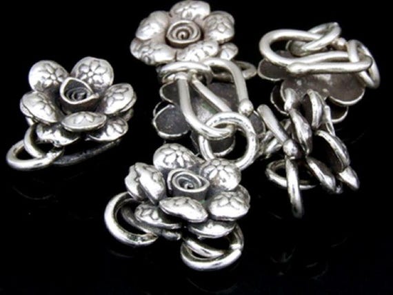 KA-052 タイ カレン族 シルバー 1 野花 S. クラスプ - Etsy 日本