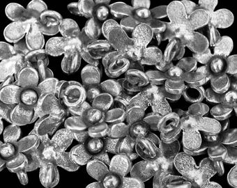 3KH-079 Thai karen hill tribe silver 4 flower charm