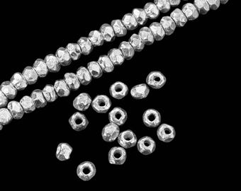 KI-033 Plata de la tribu tailandesa Karen Hill, 20 pequeñas cuentas facetadas