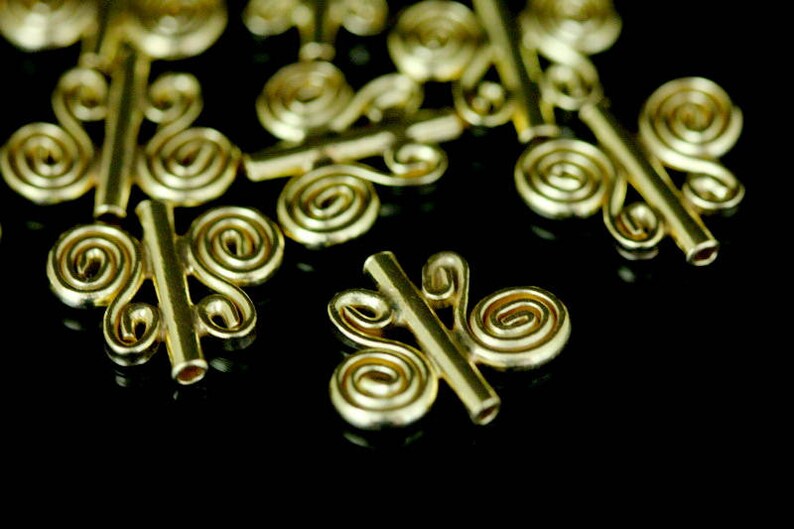 KG-631 Thai karen hill tribe silver 4 gold vermeil spiral bead