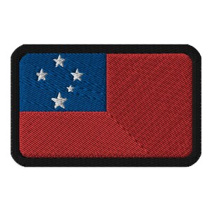 Könnte beinhalten: Ein rechteckiger gestickter Aufnäher mit der Flagge von Samoa. Die Flagge ist blau und rot mit fünf weißen Sternen auf dem blauen Teil.