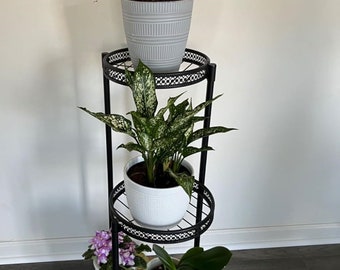 Soporte para plantas de esquina con niveles para interiores para exhibición en ventanas, balcones, jardines y patios, espacio, soporte para plantas de metal de 3 niveles, negro, 30,3 pulgadas