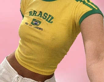 EvansY2K Brasil Crop Top Baby Tee - Crop Top Brésil des années 90 des années 2000 esthétique, chemise Brasil, Brasil Top, Brésil Baby Tee - t-shirt baby foot