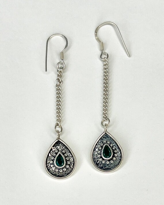vintage drop earrings embossed silver with green t
