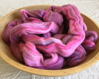 4 oz Merino wool Swirlywhirly combed top Whisper pink purple