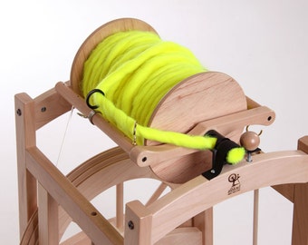 Ashford COUNTRY SPINNER 2 sliding guide flyer gianormous 2-pound bobbin for art yarns and production