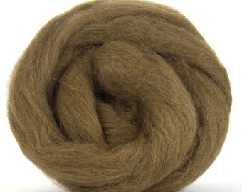 NATURALBROWN MANX LOAGHTAN combed top - a quarter pound of natural brow fiber to spin or felt