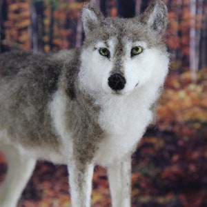 Winston the Wolf needle felting kit - Large model with detailed photo tutorial