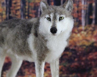 Winston the Wolf needle felting kit - Large model with detailed photo tutorial