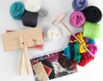 Ashford Learn to Spin Kit with spindle, hand cards, and wool