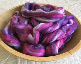 4 oz Merino wool combed top Swirlywhirly Heavenly purple violet lavender