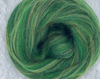 4 oz Merino Sparklepants Combed Top, "Tannenbaum" merino wool + rainbow nylon sparkle
