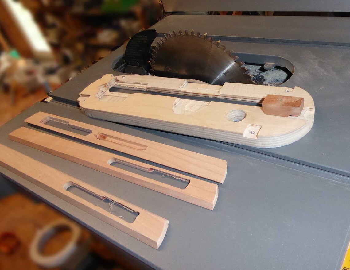 Dewalt DWE7485 Table Saw Zero Clearance Throat Insert, Anodized