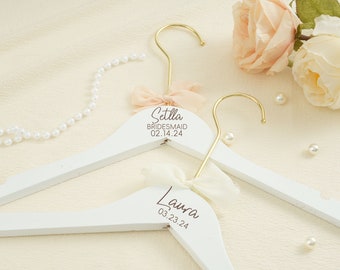 Personalized Hangers for Wedding Dress,Bridal Hanger,Bridesmaid Hangers,Custom Name Engraved wood hanger,Name Hanger,Wedding Hanger,Bride
