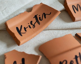 terracotta shard place cards | desert trend, guest name cards