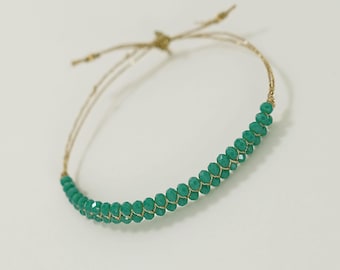 Womens Emerald Green Beaded Bracelet – Faceted Glass Beads, Adjustable Macrame Bracelet, Handmade in France