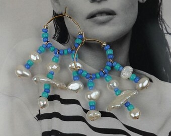 Women’s Small Hoops – Gold 18K with Freshwater Pearls and Blue Beads, Boho Chic Huggies, Handmade in France