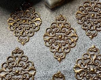 Vintage Tooled Diamond Shaped Brass Filigree Stamping Pack - 5pcs