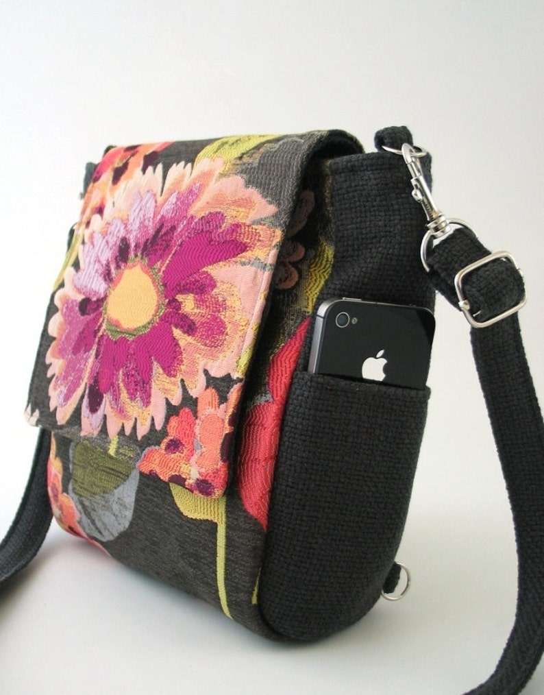 backpack converts to handbag