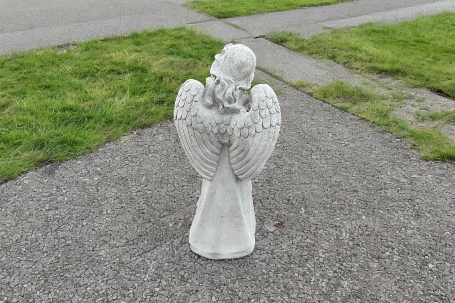 Angel Girl Concrete Statue | Stone Memorial 17" | Garden Decorations ...