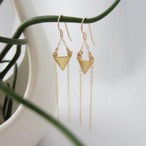 Gold geometric earrings, triangle earrings, art deco earrings, geometric jewelry, fringe earrings, long earrings, modern gold earrings