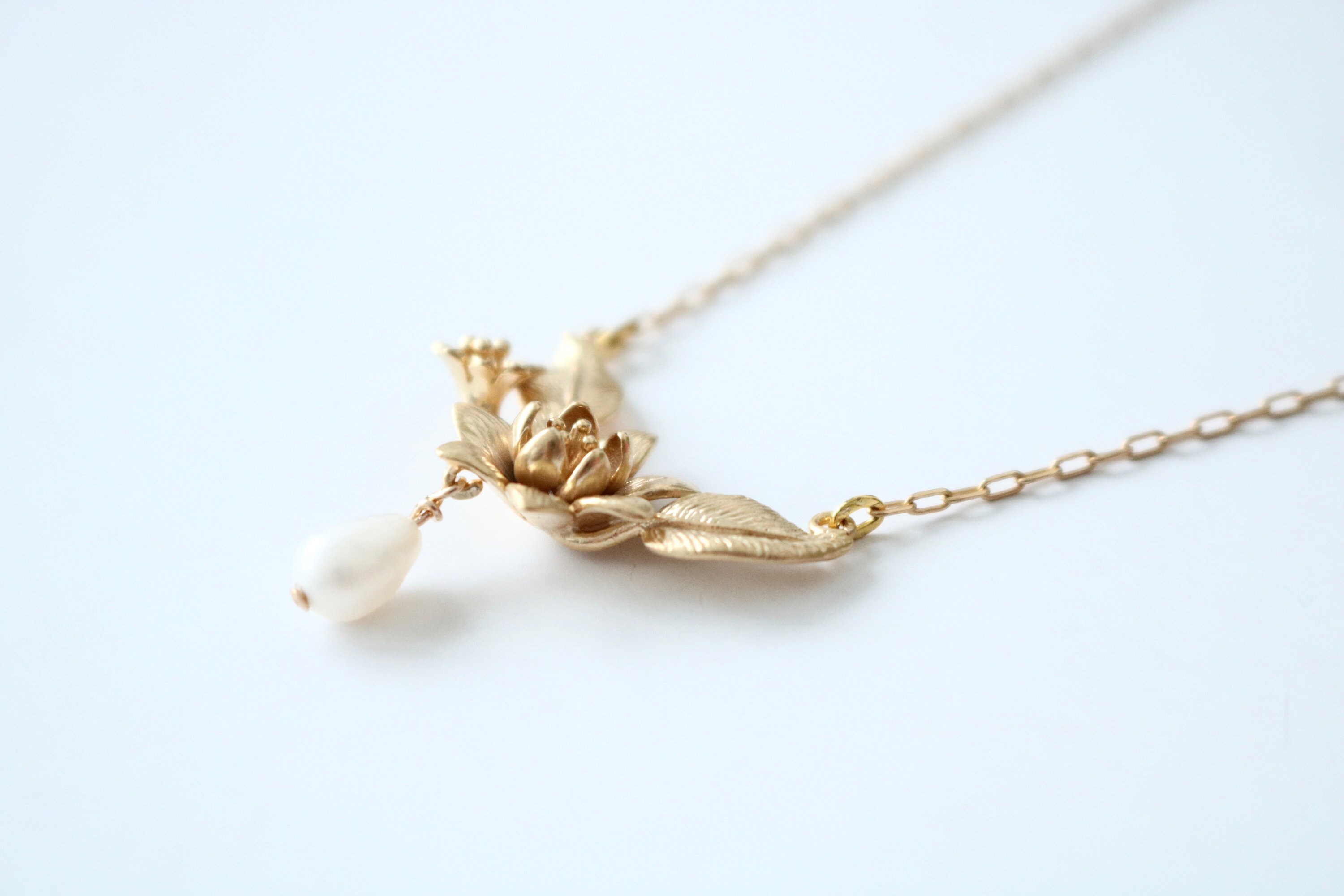 Victorian Floral Necklace Gold Formal Necklace Bridal - Etsy Canada