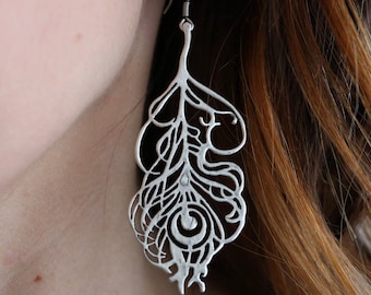 Pendientes de filigrana de oro, pendientes bohemios, pendientes de pavo real, pendientes enormes, pendientes de plumas, joyería hippie, pendientes de plata, regalo llamativo