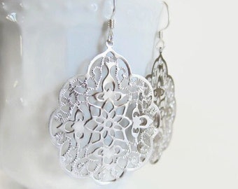 Laser cut earrings, silver filigree earrings, persian earrings lacy silver earrings gothic earrings, moroccan style earrings, bridal jewelry