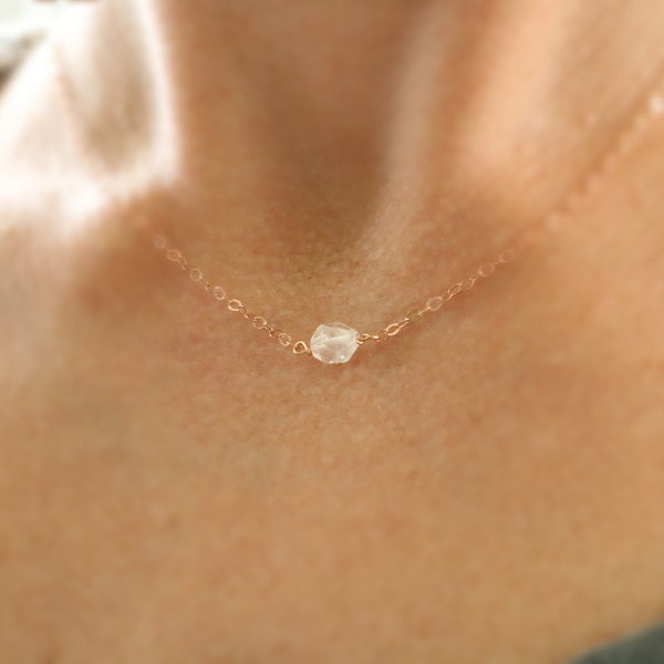 April birthstone necklace, quartz gemstone necklace, personalized April jewelry, quartz necklace, April necklace minimalist crystal necklace
