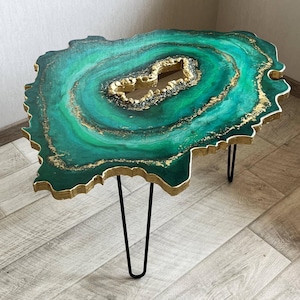Green Agate Coffee Table, Epoxy Resin Table, Crystal Geode Side Table, Organic Shape Furniture, Handmade Emerald Decor