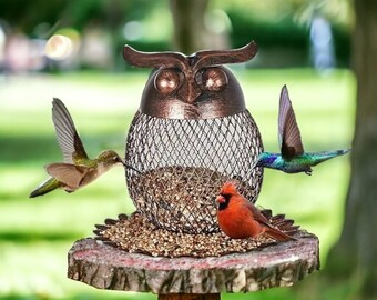 Alimentador de pájaros con escultura de búho, bandeja de comedero para pájaros de búho, comedero de colibrí de búho de malla metálica, comedero de petirrojo, comedero de pájaros para artículos de jardín