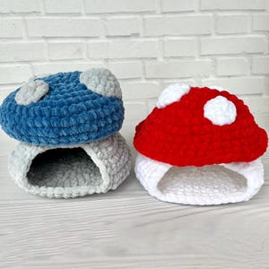 Crochet Leopard Gecko Hide: Soft Mushroom Pet Cave