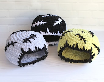 Crocheted Frankenstein Pet Hide: Soft Reptile House