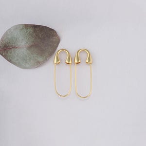 18K Gold Filled Safety Pin Pendant,Gold Safety Pin Charm Bracelet Necklace for DIY Jewelry Making Supply