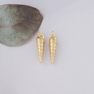 18K Gold Filled Conch Pendant,Gold Conch Shell Charm Bracelet Necklace for DIY Jewelry Making Supply