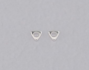 100Pcs Silver Triangle Spacer Beads,Triangle Beads Charm Bracelet Necklace for DIY Jewelry Making Supply