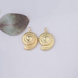 18K Gold Filled Conch Pendant,Ocean Conch Shell Charm Bracelet Necklace for DIY Jewelry Making Supply