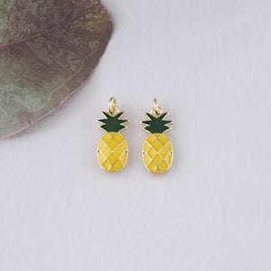 18K Gold Filled Pineapple Pendant,Enamel Fruit Pineapple Charm Bracelet Necklace for DIY Jewelry Making Supply